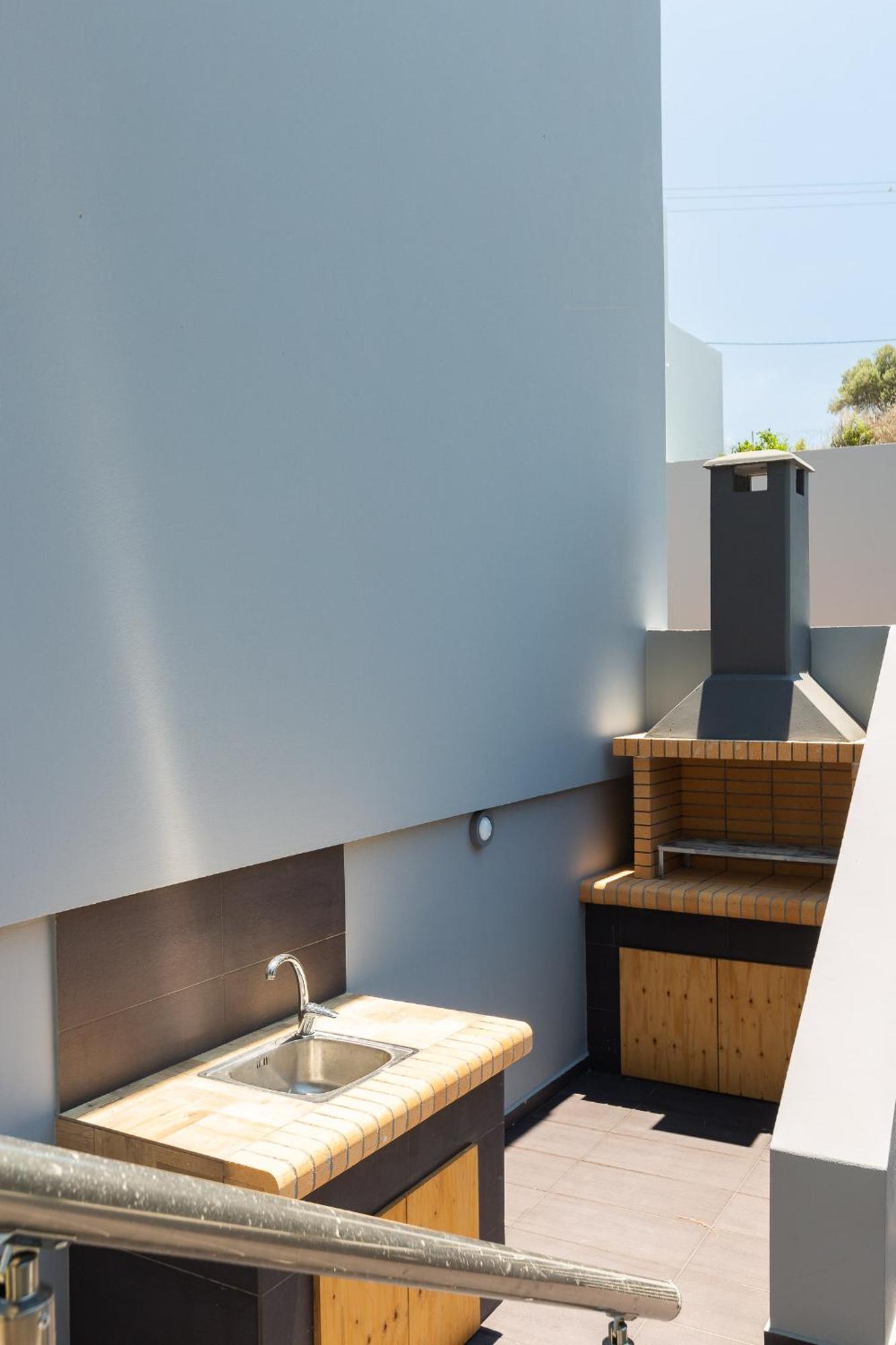 Nisos Villa, Pool & Heated Spawhirlpool, Walking To Beach, By Thinkvilla Sfáka المظهر الخارجي الصورة